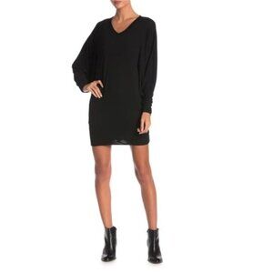 Go Couture Solid V-Neck Tunic Sweater Dress